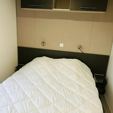 Mobilhome La Carabasse 40m2 6-8 Personnes مكان تخييم *