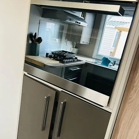Mobilhome La Carabasse 40m2 6-8 Personnes * فيا