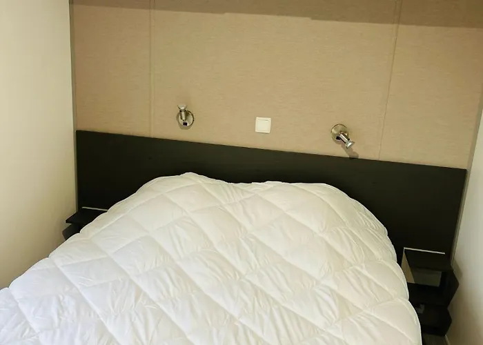 Mobilhome La Carabasse 40m2 6-8 Personnes Camping *