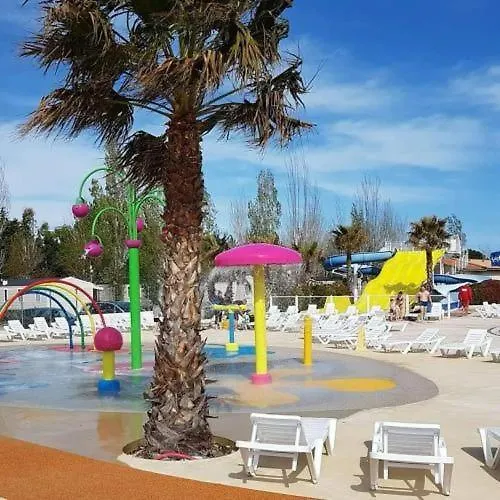 Mobilhome La Carabasse 40m2 6-8 Personnes *